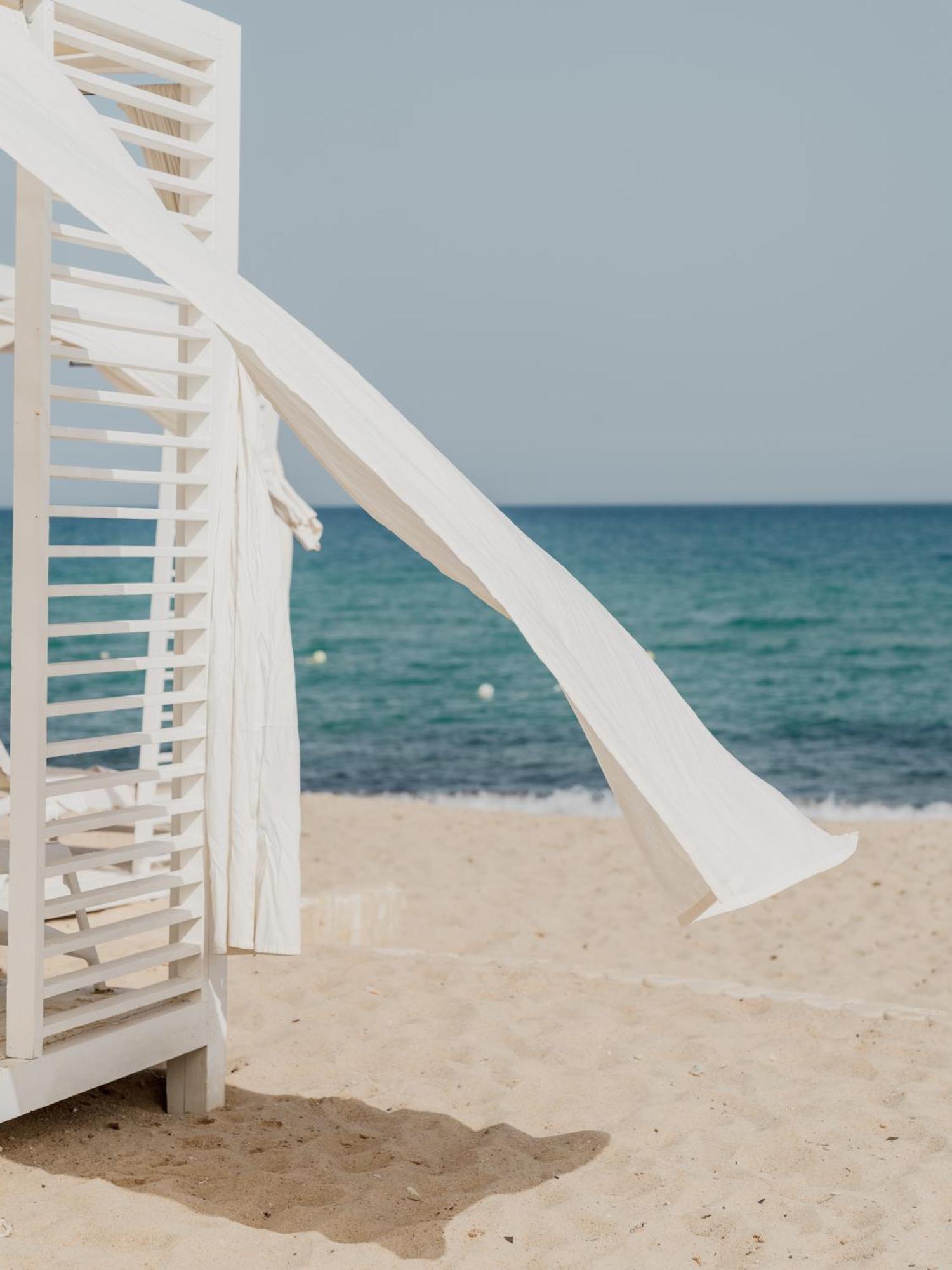 La Badira - Adult Only Hotell Hammamet Eksteriør bilde A slide at a beach