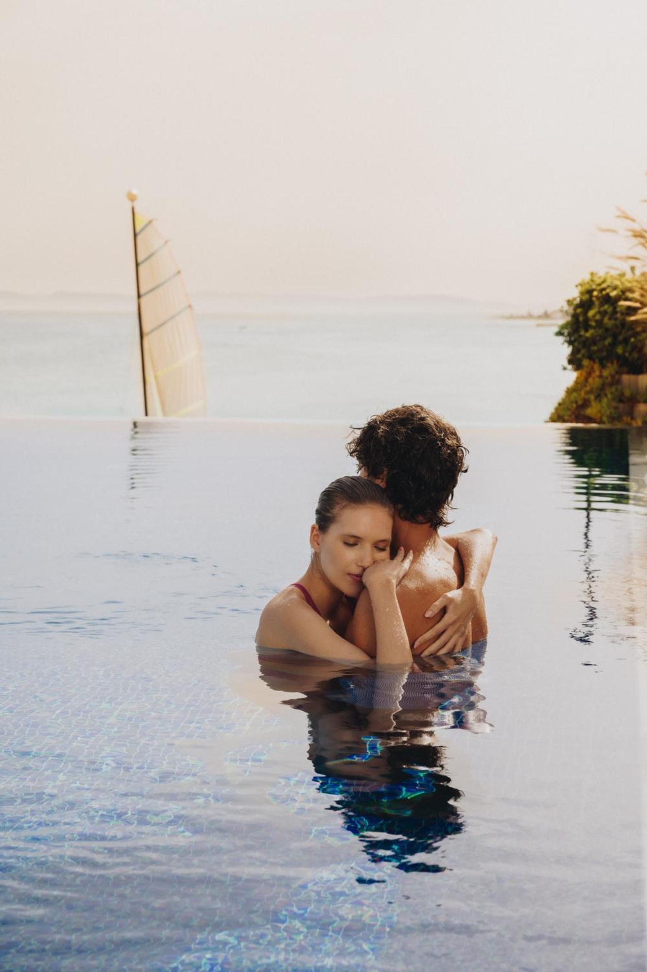 La Badira - Adult Only Hotell Hammamet Eksteriør bilde A couple in a swimming pool